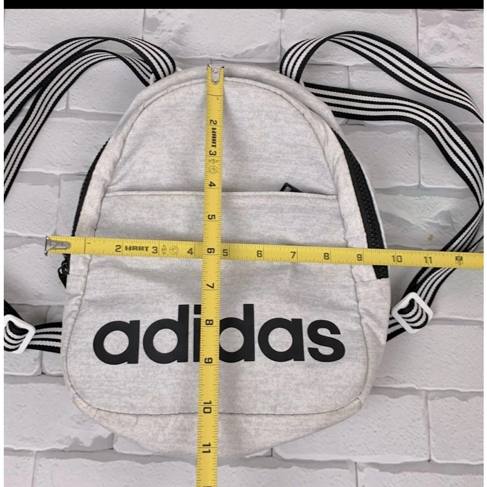 Adidas Small Mini backpack Light gray Adjustable straps Pockets Zip closure - Picture 6 of 6